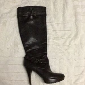 Brown knee high boots like new